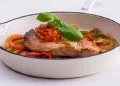Bifes de Atum com Cebolada