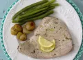 Bifes de atum com ervas e limão