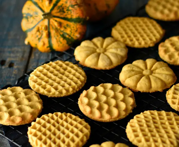 Bolachas de Abóbora e Manteiga de Amendoim