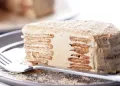 Bolo de Bolacha com Leite Condensado