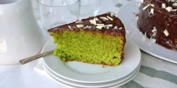 Bolo de espinafres