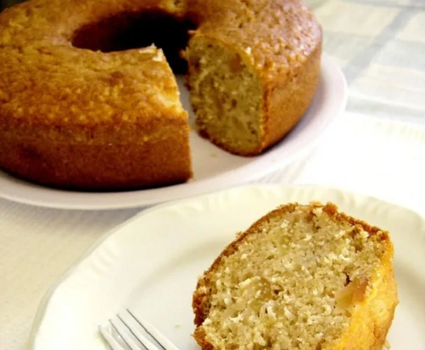 Bolo de Maçã, Coco e Iogurte