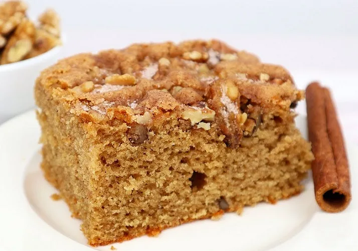 Bolo de Nozes Húmido