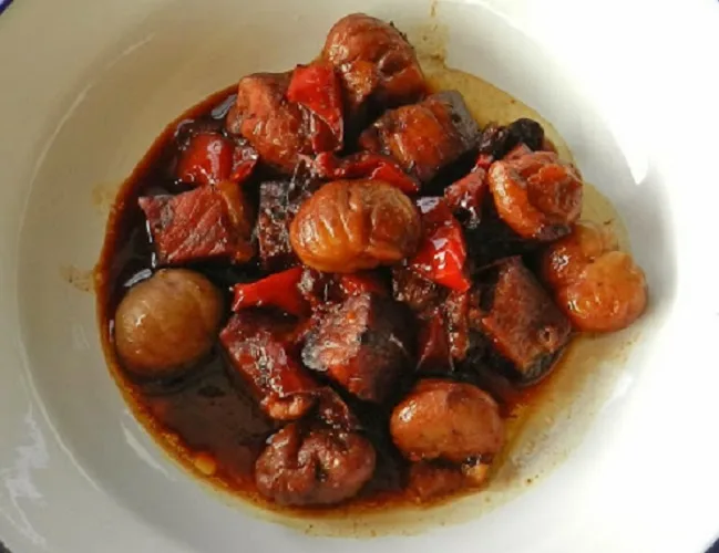 Carne de Porco com Castanhas