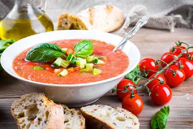 Gaspacho Fácil e Rápido