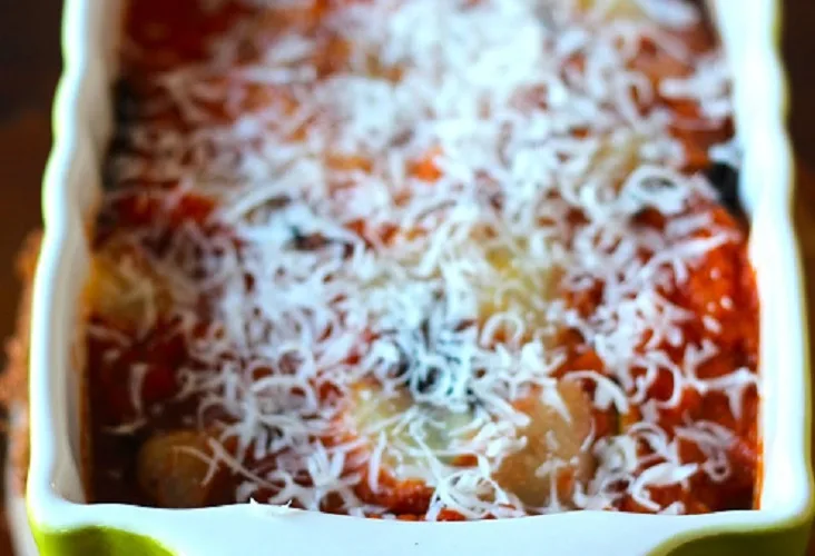 Gratinado de Curgete com Queijo e Molho de Tomate