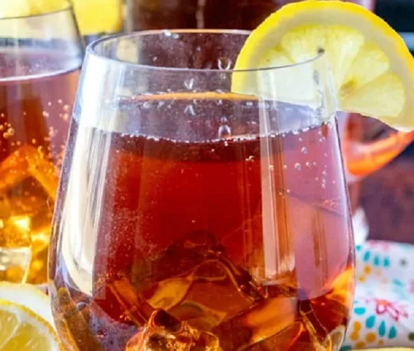 Ice Tea Caseiro de Manga e Limão