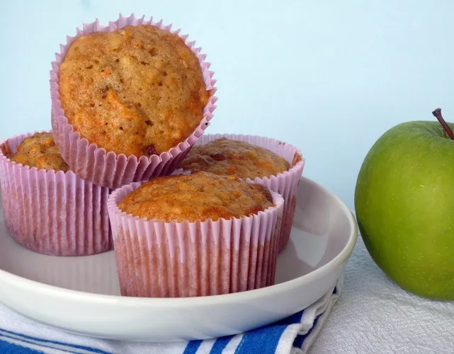 Muffins de Maçã e Cenoura