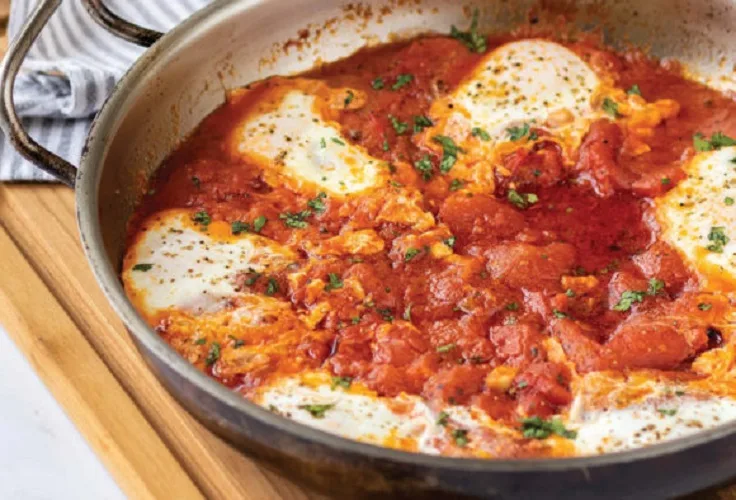 Ovos com Tomate à Algarvia
