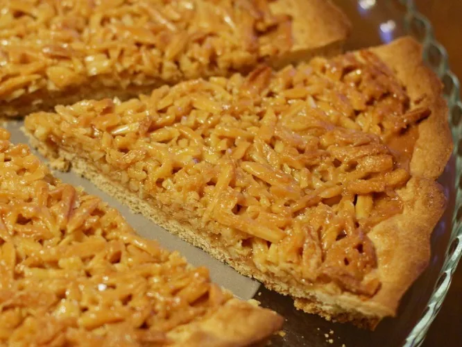 Tarte de Amêndoa do Algarve